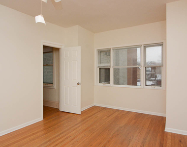 3426 N Lincoln Avenue - Photo Thumbnail 6