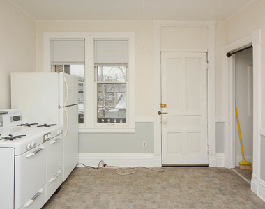 3426 N Lincoln Avenue - Photo Thumbnail 1