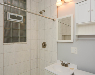 3426 N Lincoln Avenue - Photo Thumbnail 17