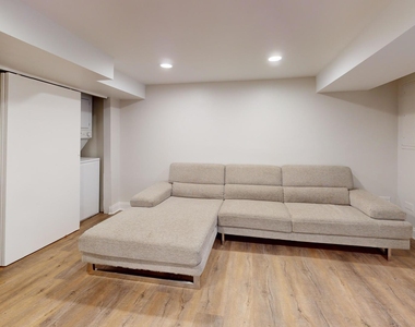 4635 W Peterson Avenue - Photo Thumbnail 21