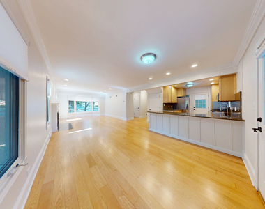 4635 W Peterson Avenue - Photo Thumbnail 5