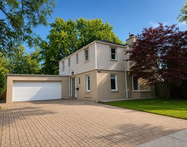 4635 W Peterson Avenue - Photo Thumbnail 1