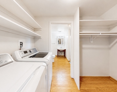 4635 W Peterson Avenue - Photo Thumbnail 13
