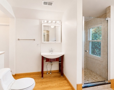 4635 W Peterson Avenue - Photo Thumbnail 14