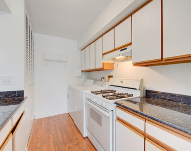 1673 Cornell Drive - Photo Thumbnail 6
