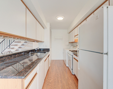 1673 Cornell Drive - Photo Thumbnail 5