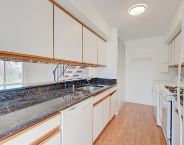 1673 Cornell Drive - Photo Thumbnail 8