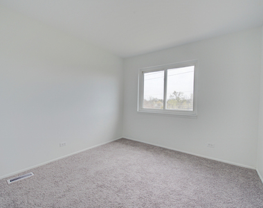 1673 Cornell Drive - Photo Thumbnail 13