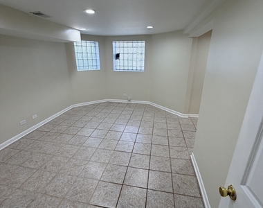 1455 N Washtenaw Avenue - Photo Thumbnail 13