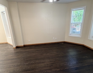 1455 N Washtenaw Avenue - Photo Thumbnail 1