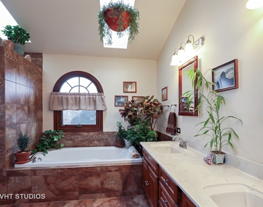 1162 Sandhurst Drive - Photo Thumbnail 9