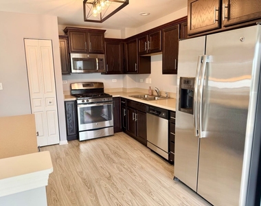 1678 Windward Drive - Photo Thumbnail 5