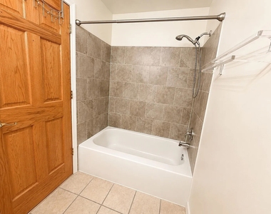1661 Cornell Drive - Photo Thumbnail 5