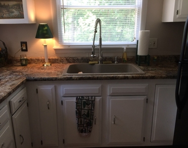 718 Three Oaks Road - Photo Thumbnail 7