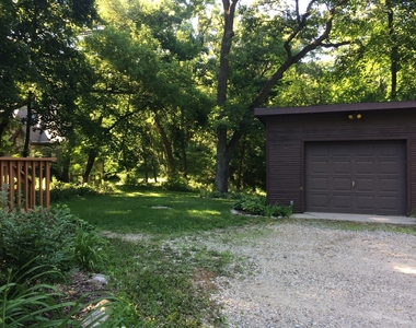 718 Three Oaks Road - Photo Thumbnail 14