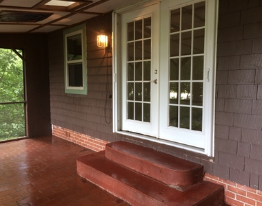 718 Three Oaks Road - Photo Thumbnail 3
