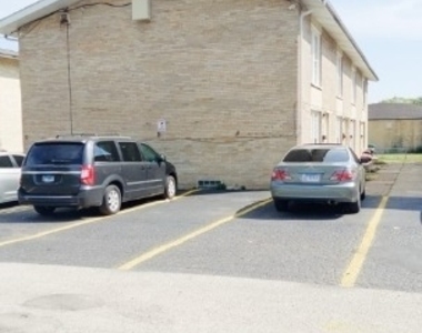 2204 Hebron Avenue - Photo Thumbnail 4