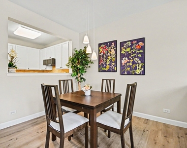 2531 Congress Avenue - Photo Thumbnail 3