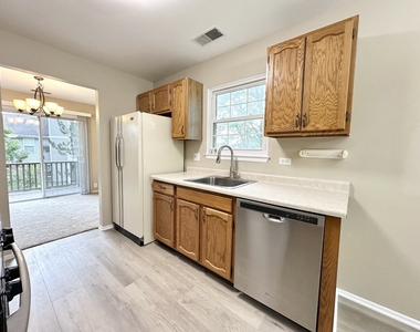 1202 Clearview Court - Photo Thumbnail 2