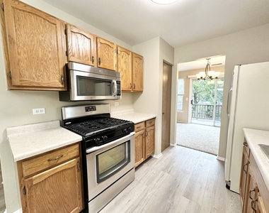 1202 Clearview Court - Photo Thumbnail 3