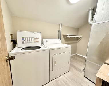 1202 Clearview Court - Photo Thumbnail 18