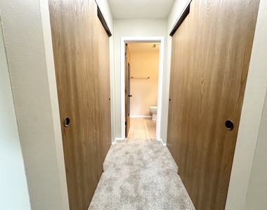 1202 Clearview Court - Photo Thumbnail 12