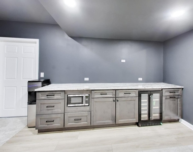 18768 W Highfield Drive - Photo Thumbnail 43