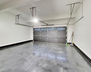 18768 W Highfield Drive - Photo Thumbnail 49