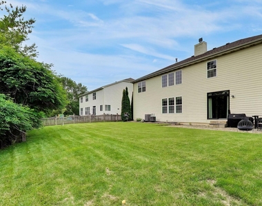 18768 W Highfield Drive - Photo Thumbnail 59