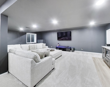 18768 W Highfield Drive - Photo Thumbnail 39