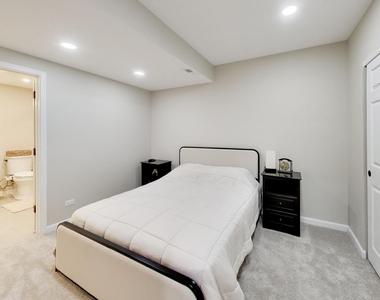 18768 W Highfield Drive - Photo Thumbnail 45
