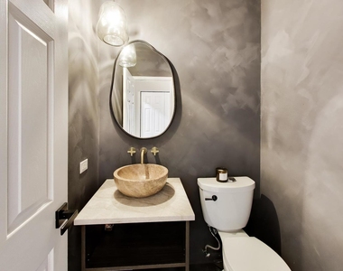18768 W Highfield Drive - Photo Thumbnail 13