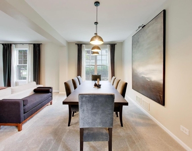 18768 W Highfield Drive - Photo Thumbnail 10