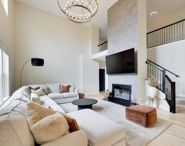 18768 W Highfield Drive - Photo Thumbnail 17