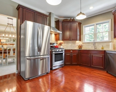2080 N Bethany Creek Drive - Photo Thumbnail 3