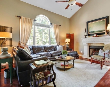 2080 N Bethany Creek Drive - Photo Thumbnail 11