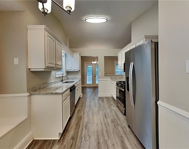 213 Brolley Woods Drive - Photo Thumbnail 4