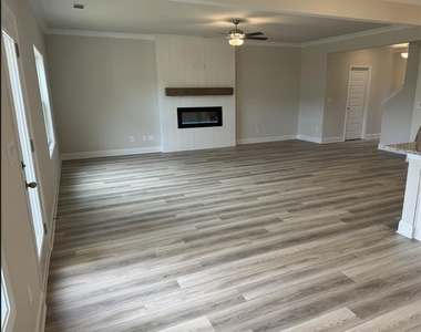 3250 Westgate Park Drive - Photo Thumbnail 18