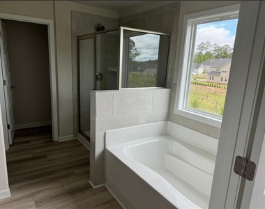 3250 Westgate Park Drive - Photo Thumbnail 8