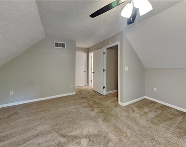 4125 Inola Trail Ne - Photo Thumbnail 5