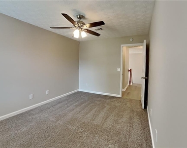 3100 Evergreen Eve Crossing - Photo Thumbnail 14