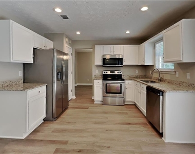 3100 Evergreen Eve Crossing - Photo Thumbnail 5