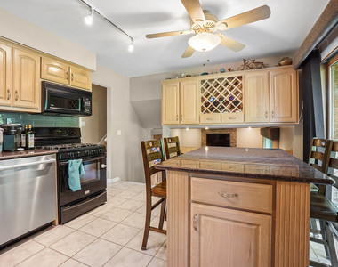 751 Tanglewood Lane - Photo Thumbnail 6