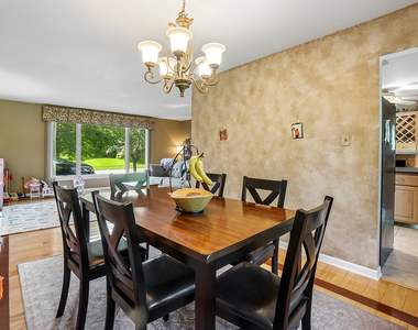 751 Tanglewood Lane - Photo Thumbnail 5