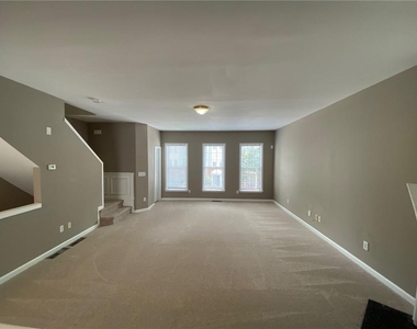 4019 Howell Park Road - Photo Thumbnail 3