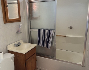 3053 N Elbridge Avenue - Photo Thumbnail 10