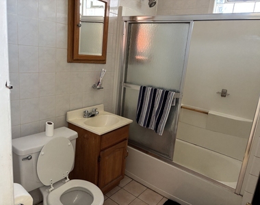 3053 N Elbridge Avenue - Photo Thumbnail 3