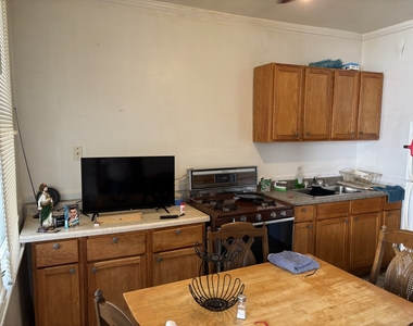 3053 N Elbridge Avenue - Photo Thumbnail 1