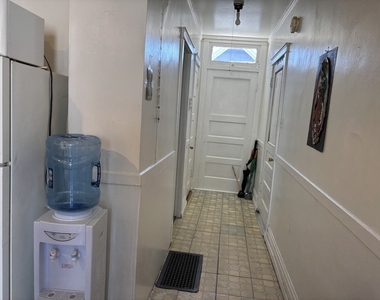 3053 N Elbridge Avenue - Photo Thumbnail 4