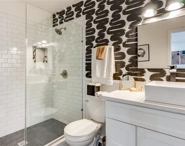 5015 Laurel Springs Way Se - Photo Thumbnail 7
